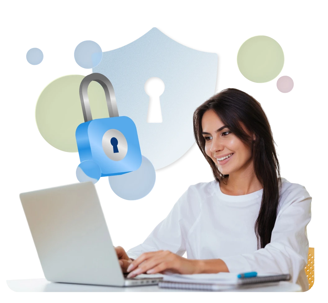 Mulher sorrindo e usando um laptop, com um cadeado e um escudo de segurança em segundo plano. O Pandapé é um Software de Recrutamento que garante a segurança dos dados