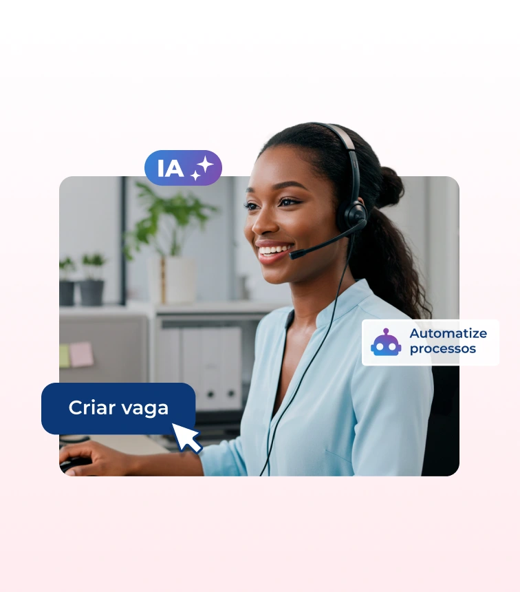 mulher negra acessando o seu cumputador, otimizando processos com o software de recrutamento por inteligência artificial - Pandapé